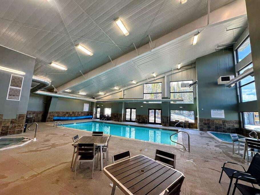 Winter Haus, Winter Park 2 Bedrooms Corner Unit W Outdoor Patio Walking Distance To The Center Of Town Bagian luar foto