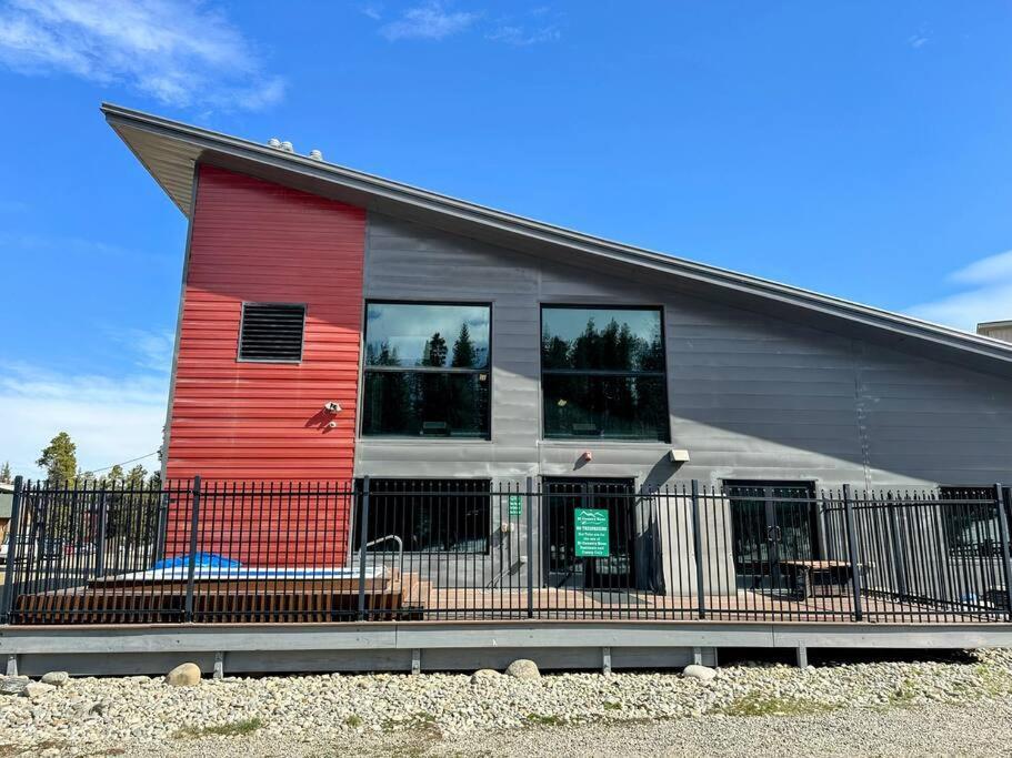 Winter Haus, Winter Park 2 Bedrooms Corner Unit W Outdoor Patio Walking Distance To The Center Of Town Bagian luar foto