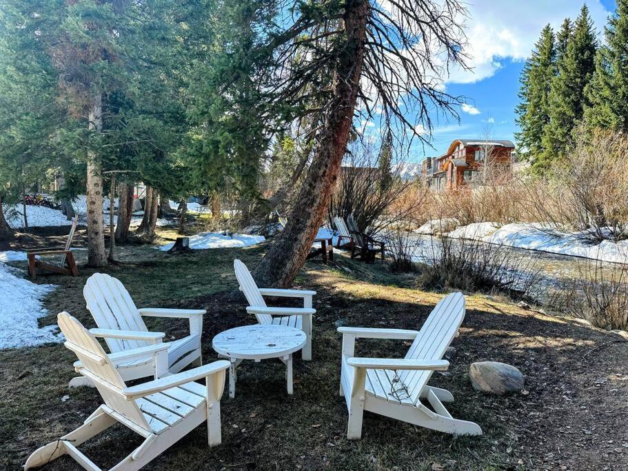 Winter Haus, Winter Park 2 Bedrooms Corner Unit W Outdoor Patio Walking Distance To The Center Of Town Bagian luar foto